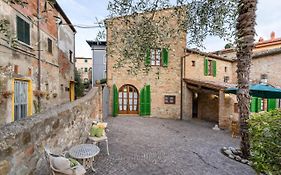 Lajatico Rentals - Casa Di Alice Nel Borgo